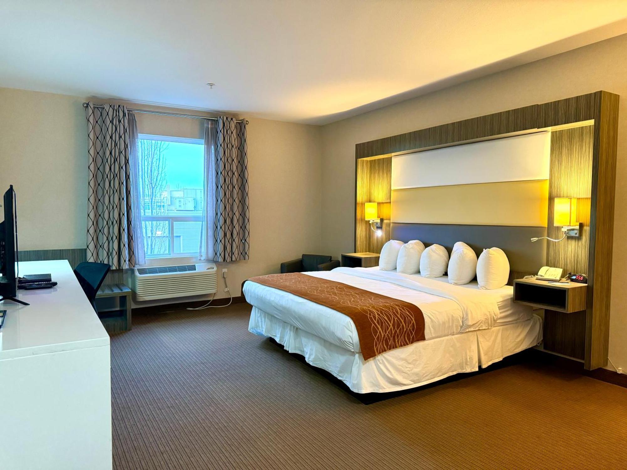 Southfort Inn Fort Saskatchewan Экстерьер фото
