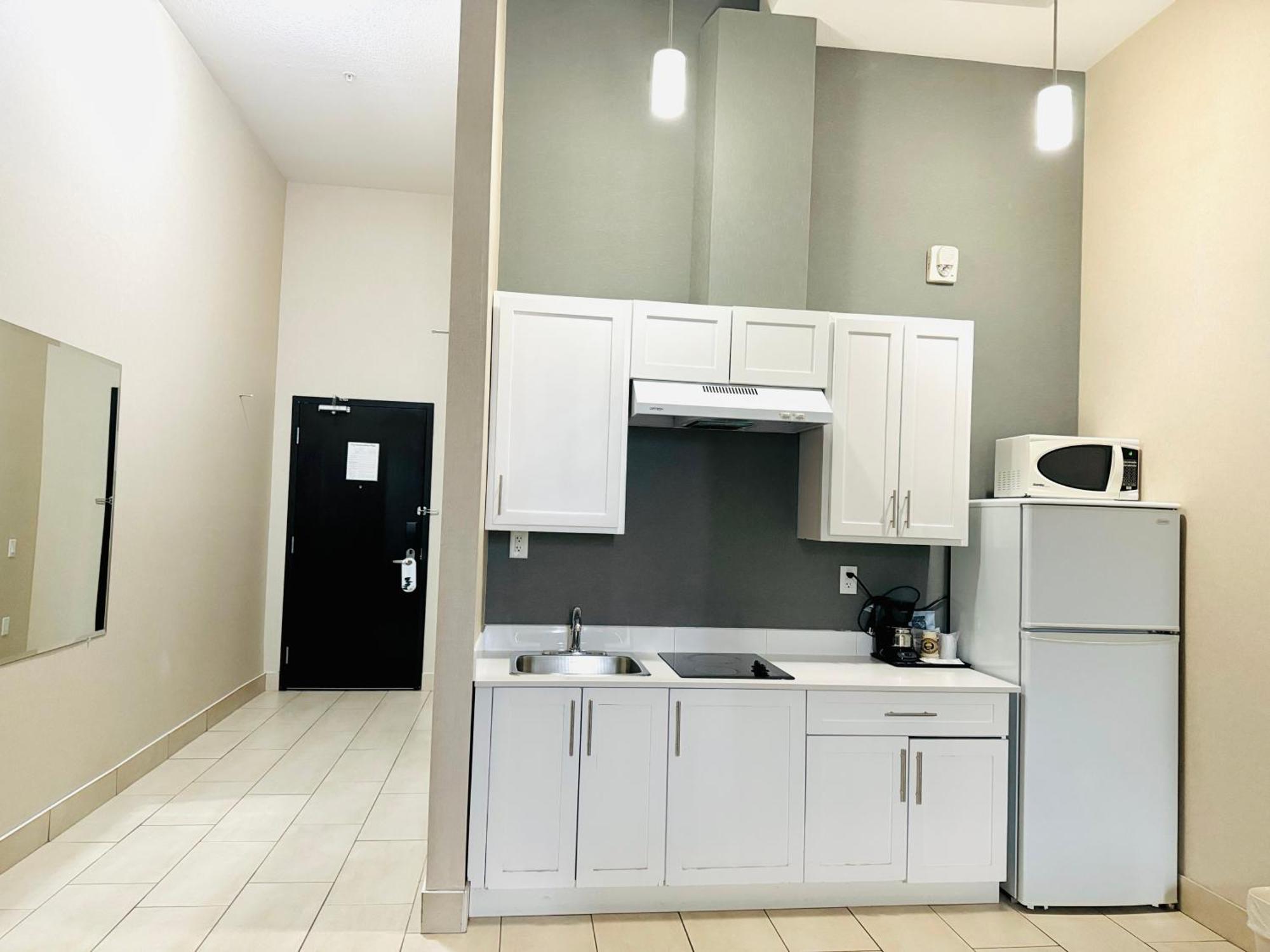 Southfort Inn Fort Saskatchewan Номер фото