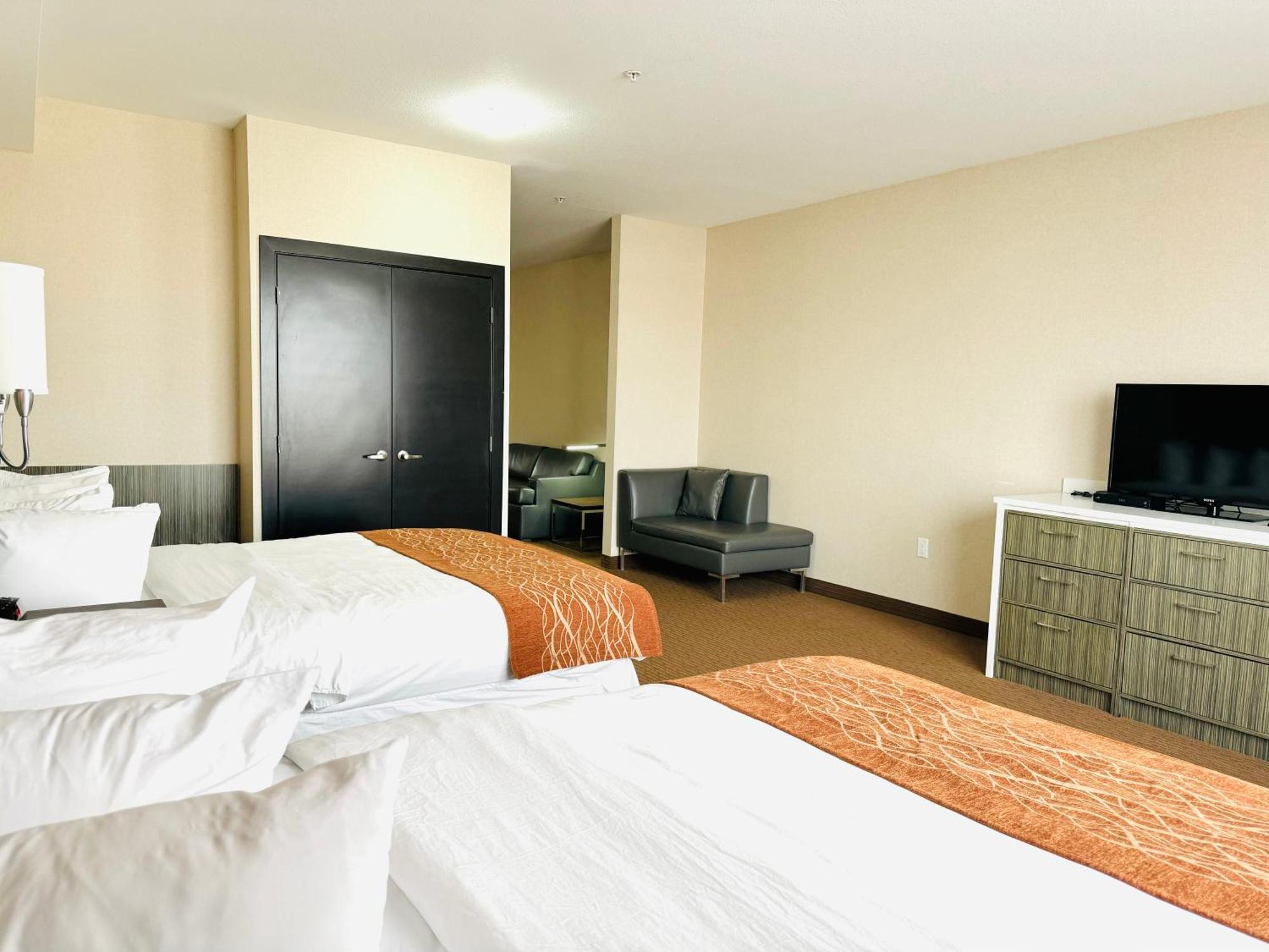 Southfort Inn Fort Saskatchewan Номер фото