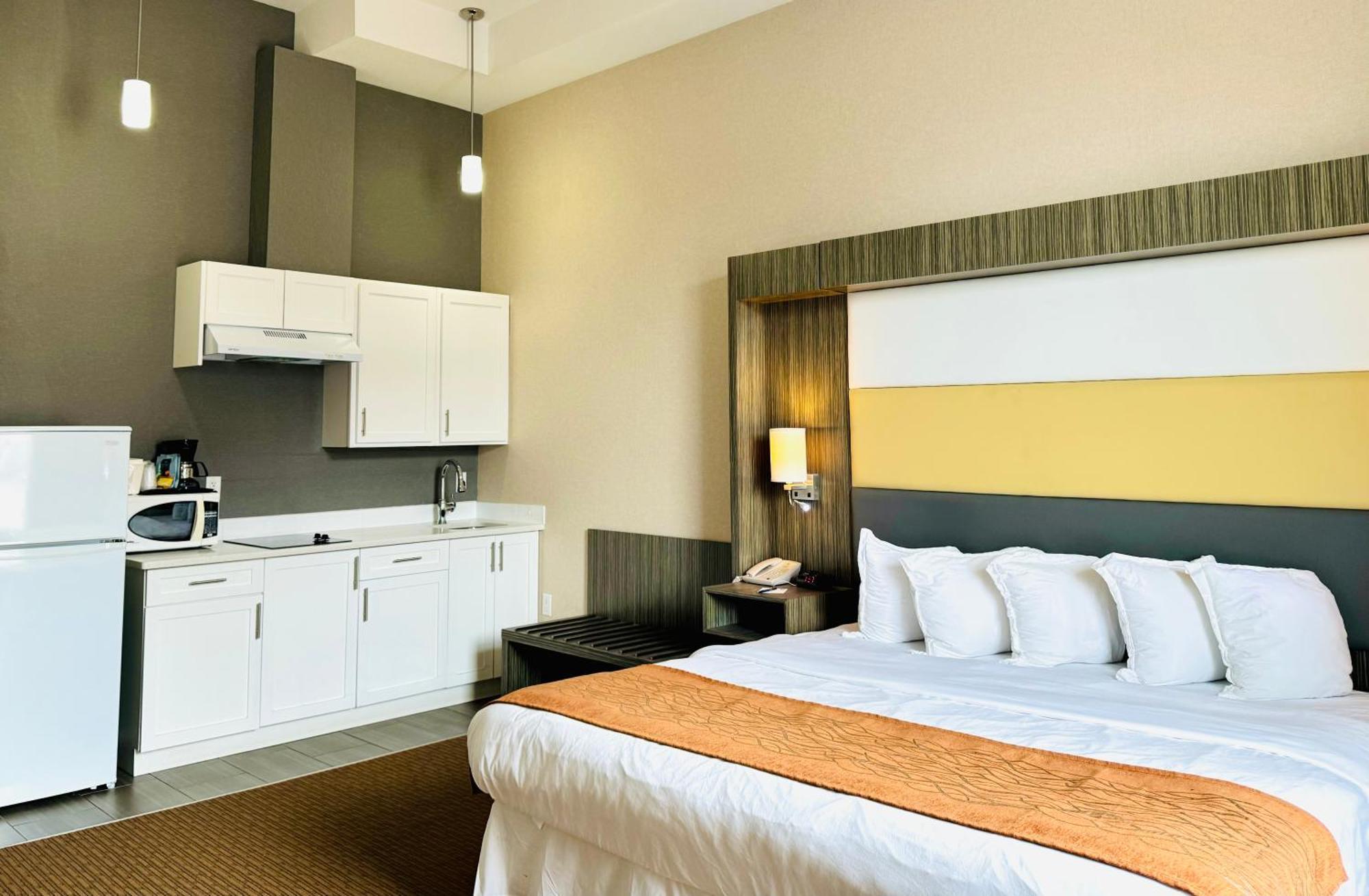 Southfort Inn Fort Saskatchewan Номер фото